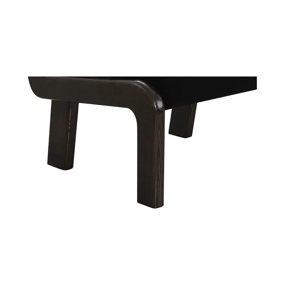 Obsidian Arc Lounge Chair