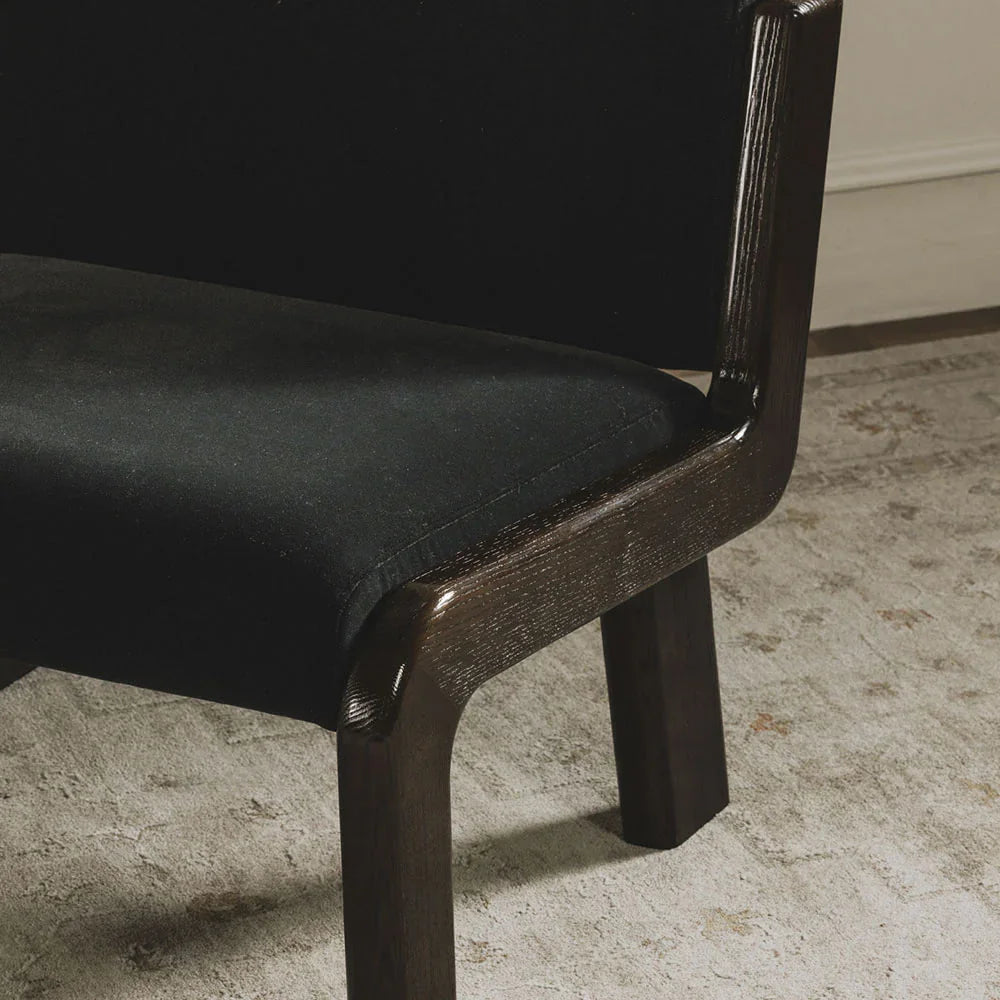 Obsidian Arc Lounge Chair