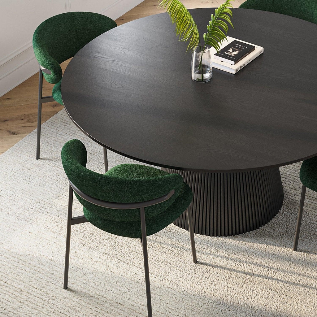 Zoya-A Minimalist Bouclé Dining Chair